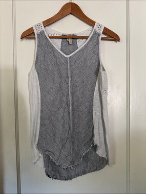 XCVI Two-Tone Gray and White Layered Lace-Trim Tank